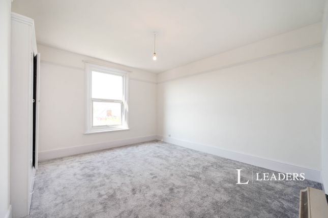Flat 4, 24a, Elm Grove, Southsea photo 4