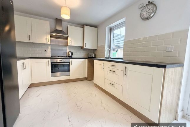 98 Maes Y Rhedyn, Bridgend photo 3