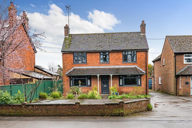 Thumbnail Detached house for sale in Nursteed Road, Devizes