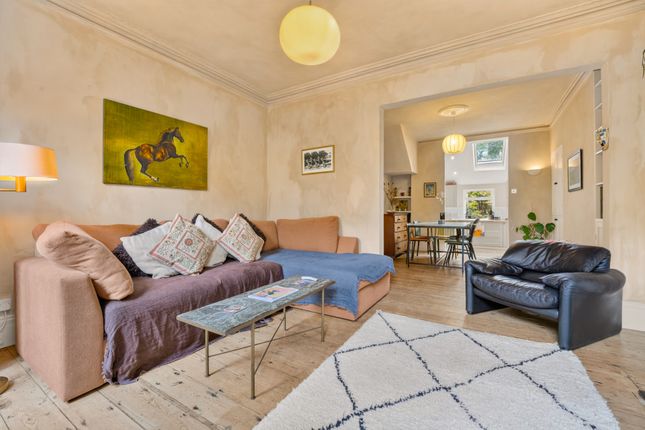 15, Horton Road, Greater London photo 4