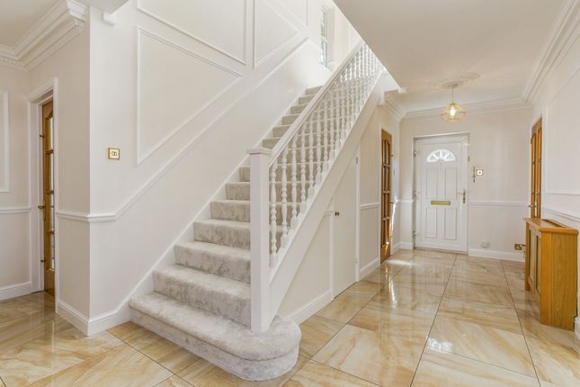 4 Elmwood Park, Gerrards Cross photo 4
