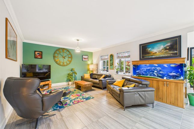 Pine Lodge, 58D, Beverley Road, South Cave photo 4