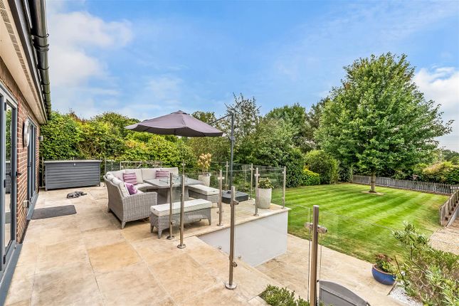 10, Shere Avenue, Cheam photo 4