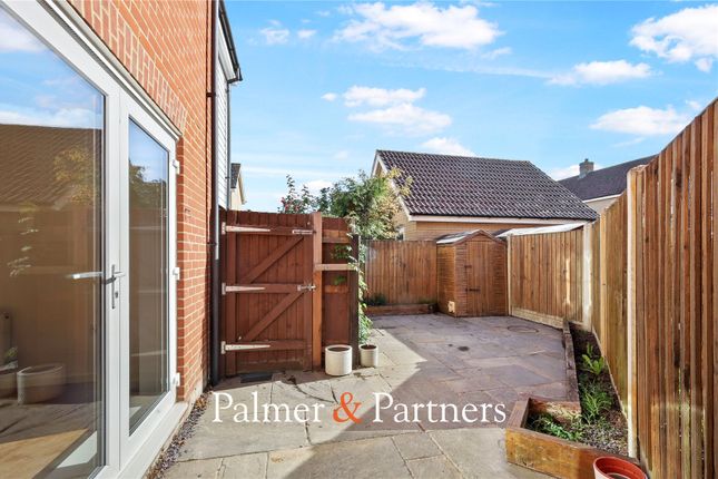 Talavera Crescent, Essex photo 4