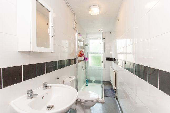 End terrace house for sale in Antill Road, London