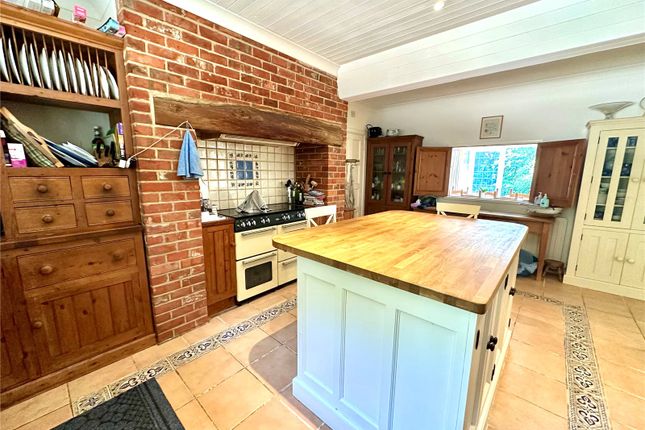 Whinhayes,, Forest Lane, Ringwood photo 4