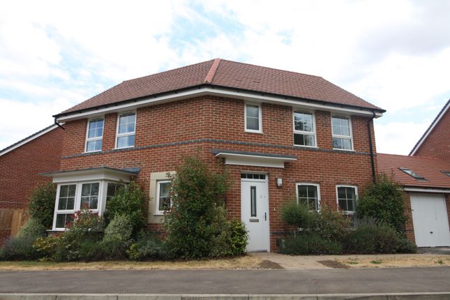 Detached house to rent in Argus Gardens, Hemel Hempstead, Hertfordshire