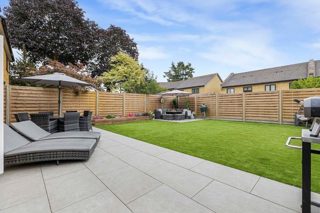 14, Heathwood Walk, Bexley photo 4