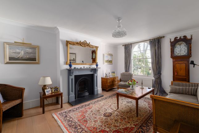 8, Georgette Place, London photo 3
