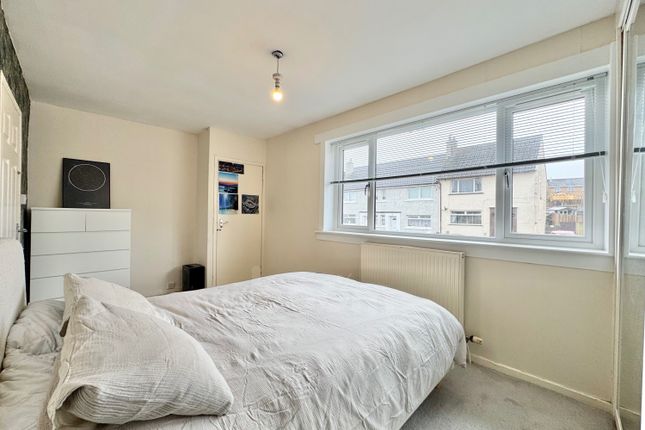 3, Houston Crescent, Dalry photo 4