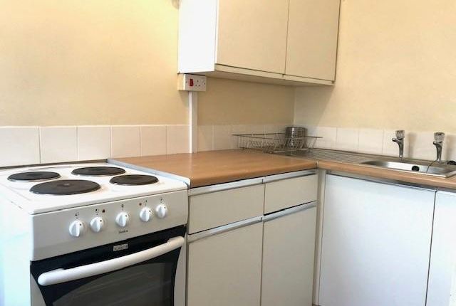Flat to rent in Sterry Road, Gowerton, Swansea