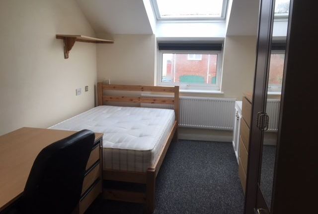 Room to rent in Room 22, Acorn House, Russell Terrace CV31