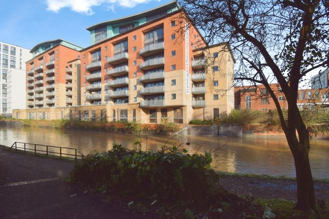 Thumbnail Flat for sale in Bath Lane, Leicester, Leicestershire