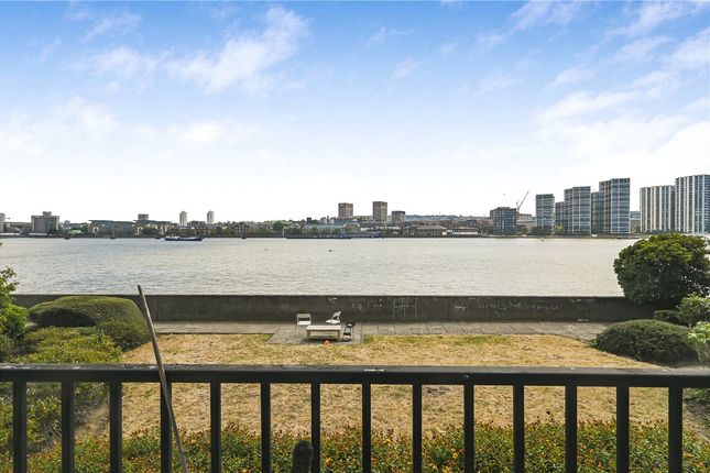 Barge House Road, London photo 3