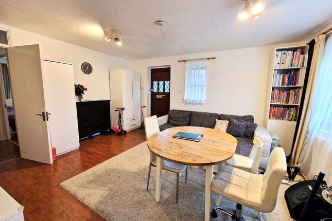 Thumbnail Flat for sale in Galdana Avenue, Barnet