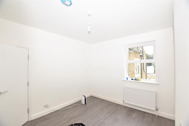 End terrace house to rent in Pears Road, Hounslow