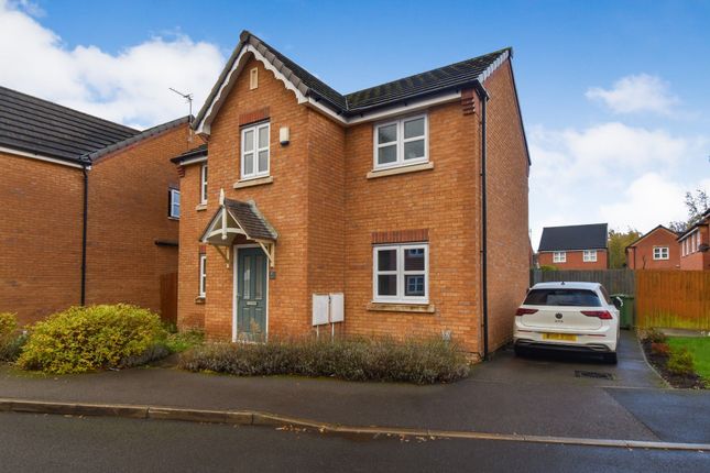 Detached house to rent in Thorncroft Avenue, Tyldesley