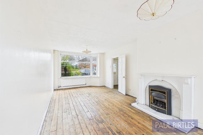 83, Mount Drive, Manchester photo 4
