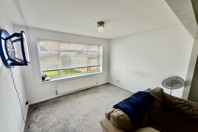 1, Goodwood Crescent, Timperley, Altrincham photo 4