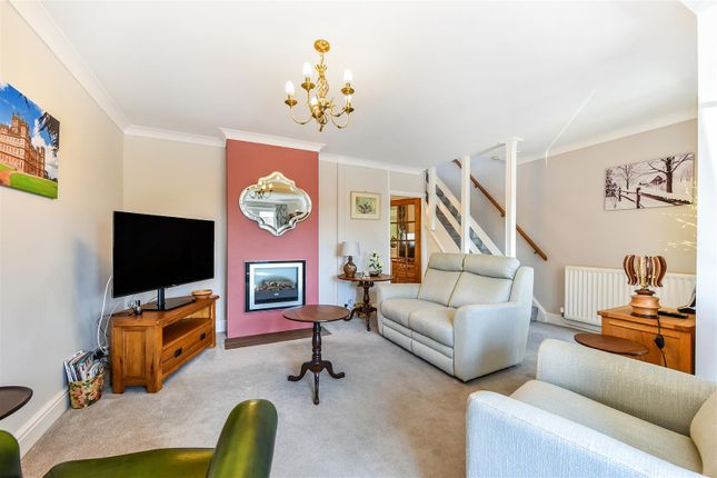 28, Foxcotte Road, Andover photo 2