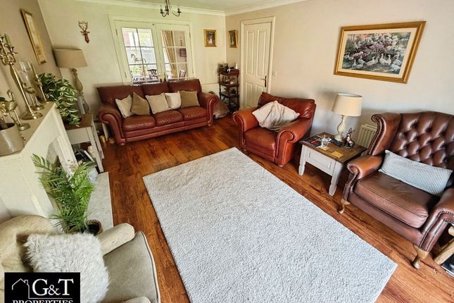 7 The Dell, Stourport-on-Severn photo 3