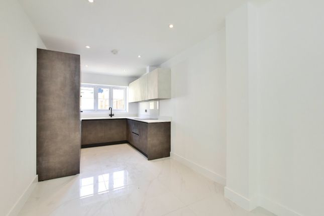 Terraced house for sale in Carter Row, Chipperfield