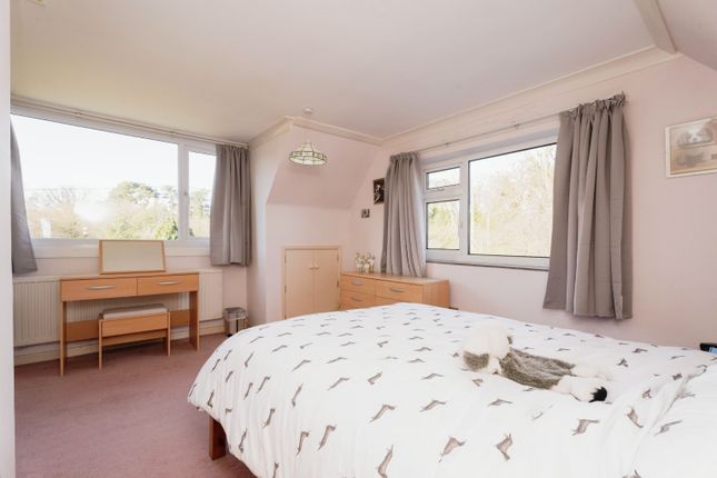 Lausanne, 215, Holt Road, Norfolk photo 4