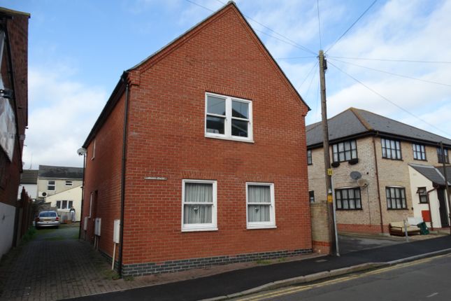 2 bed flat to rent in Sydney Street, Brightlingsea CO7