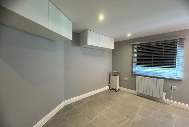 Thumbnail Studio to rent in Huxley Close, Wexham Court, Slough