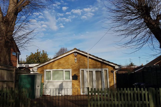 Thumbnail Property to rent in Lime Avenue, Luton