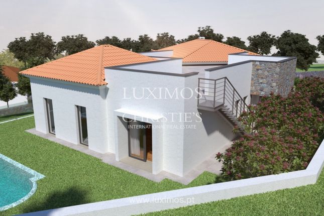 Land for sale in Tunes, Portugal