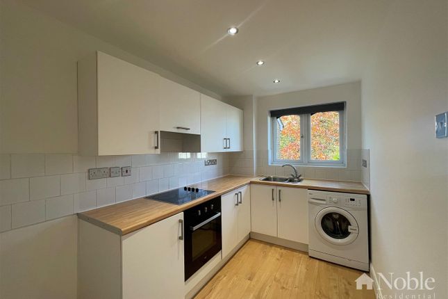 Frazer Close, Romford photo 4