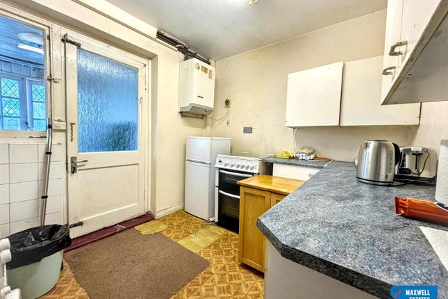 59, Millfield Road, Edgware photo 4