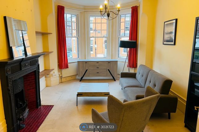 Flat  Milton Road, Highgate London, London photo 2