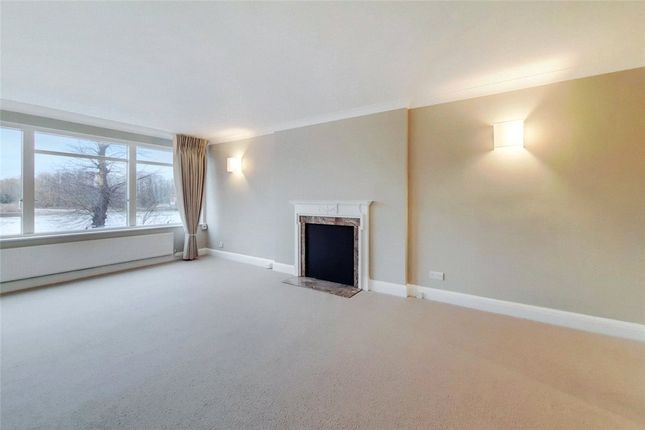 Flat for sale in The Terrace, Barnes