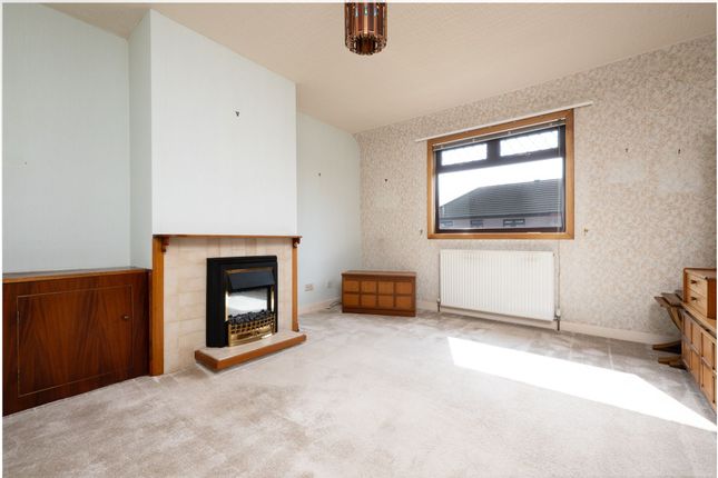 8 Gray Street, Greenock photo 3