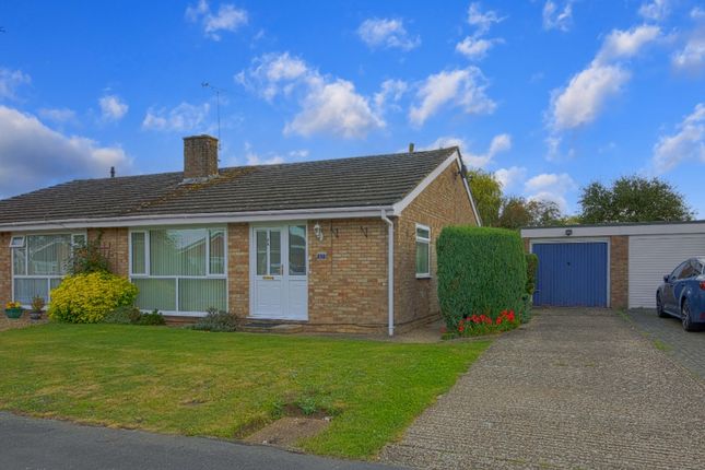 Thumbnail Bungalow for sale in Willant Close, Maidenhead
