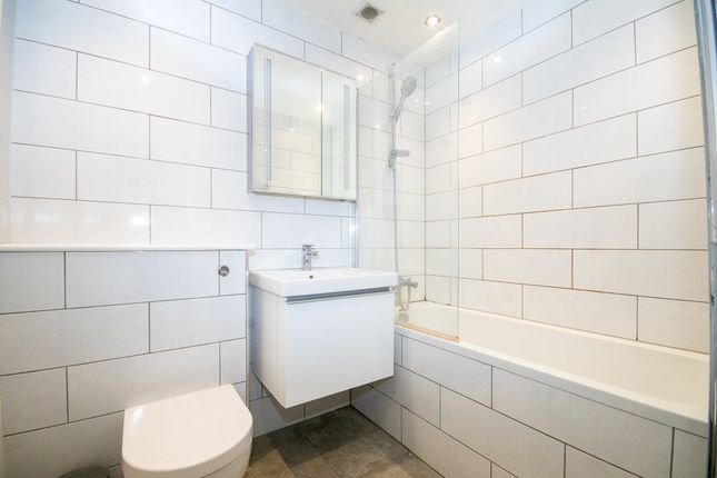 Flat for sale in Granville Place, Elm Park Road, Pinner