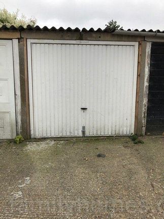 Parking/garage to rent in Smeed Close, Murston, Sittingbourne