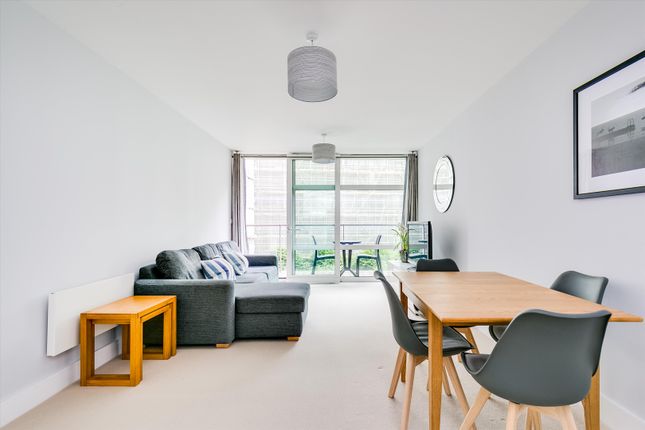 Thumbnail Flat to rent in Warwick Building, Queenstown Road, London