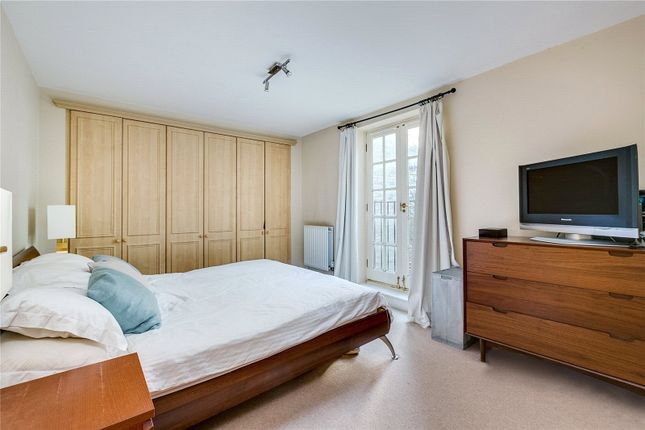 Flat for sale in Andover Place, London