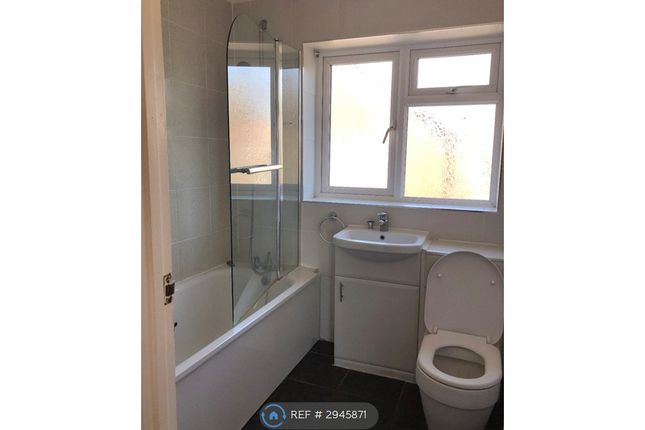 Bostock Avenue Roffey, Horsham photo 5