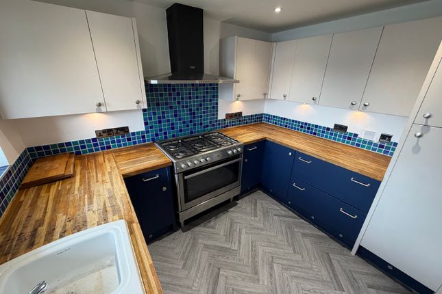 6, Fordham Grove, Wolverhampton photo 4