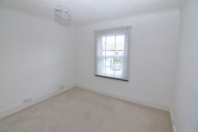 75, Birkbeck Road, Sidcup photo 4