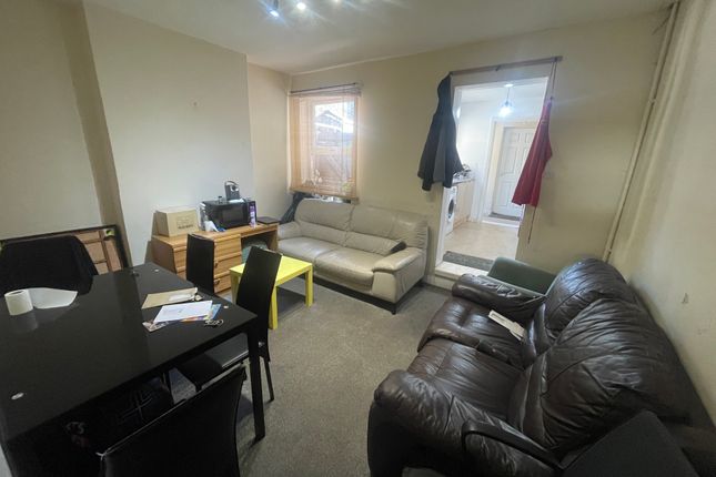 22A, Edward Street, Luton photo 4