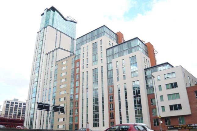 Flat to rent in Navigation Street, City Centre
