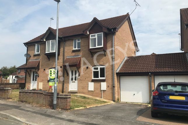 66 Laburnum Way, Yeovil photo 3