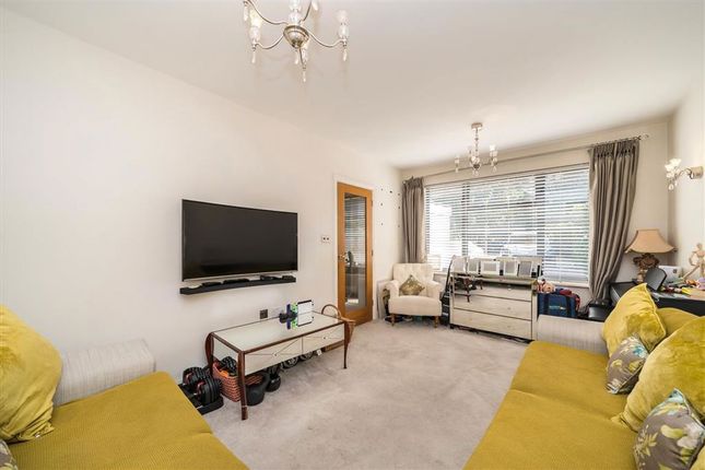 42, Kidbrooke Park Road, London photo 4