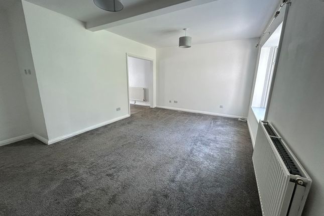 19, Llanelian Road, Colwyn Bay photo 4