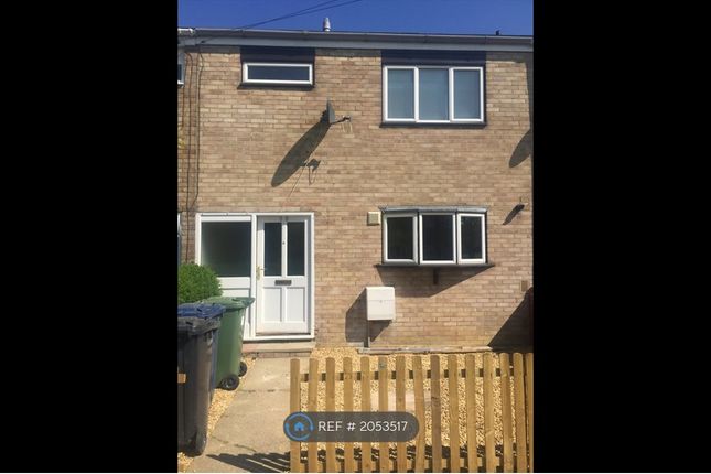 Thumbnail Terraced house to rent in Norfolk Road, Huntingdon